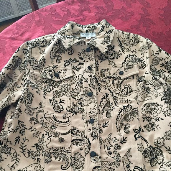 Classic Beige Jacket with Black Velvet Flowers St John Sport by Marie Grey - Picture 5 of 12